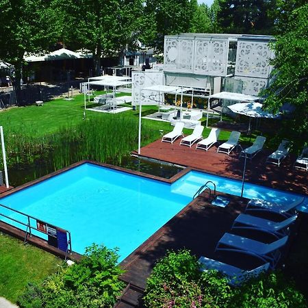 Renegade Hotel Шіофок Екстер'єр фото