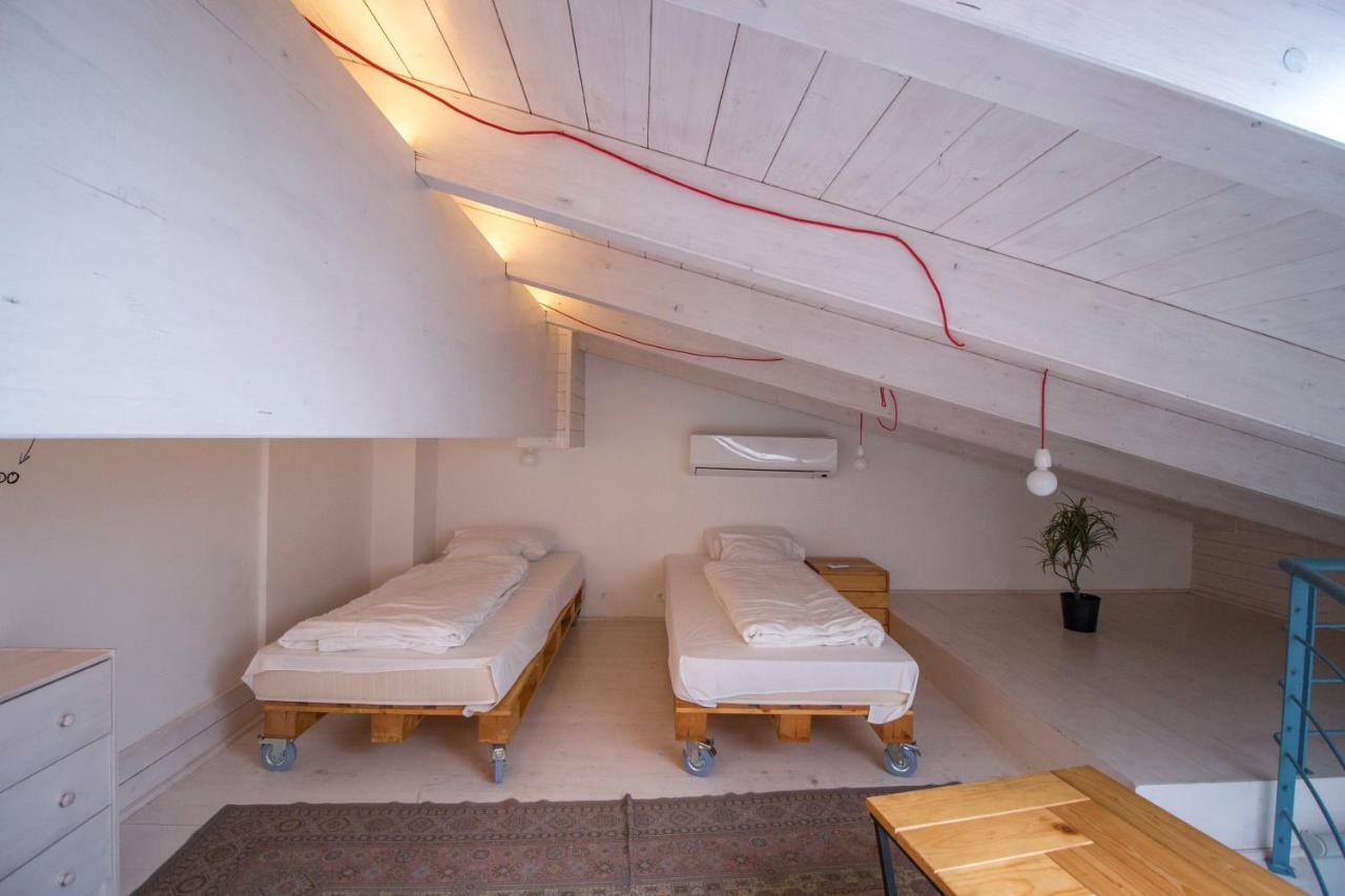 Renegade Hotel Шіофок Екстер'єр фото